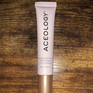 Aceology Passionfruit Refining Lip Scrub – NEW – Sealed
